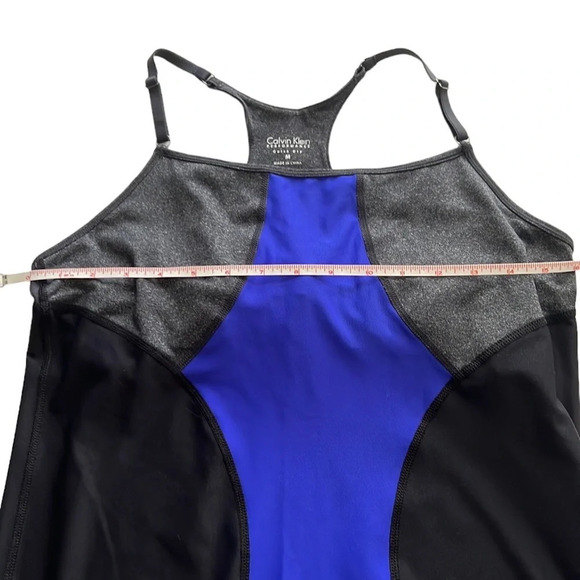 Calvin Klein sports athletic top with built in bra. Quick dry. - Picture 11 of 13